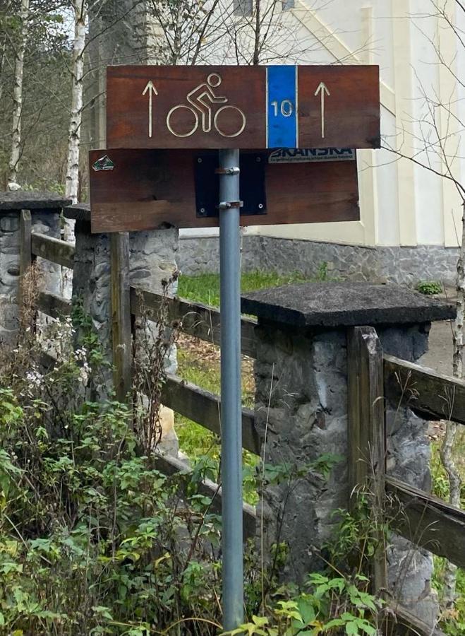 Casa De Vacanta Satic Piatra Craiului La Doi Viermi Екстериор снимка